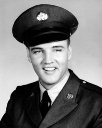 elvis-presley_in_uniform